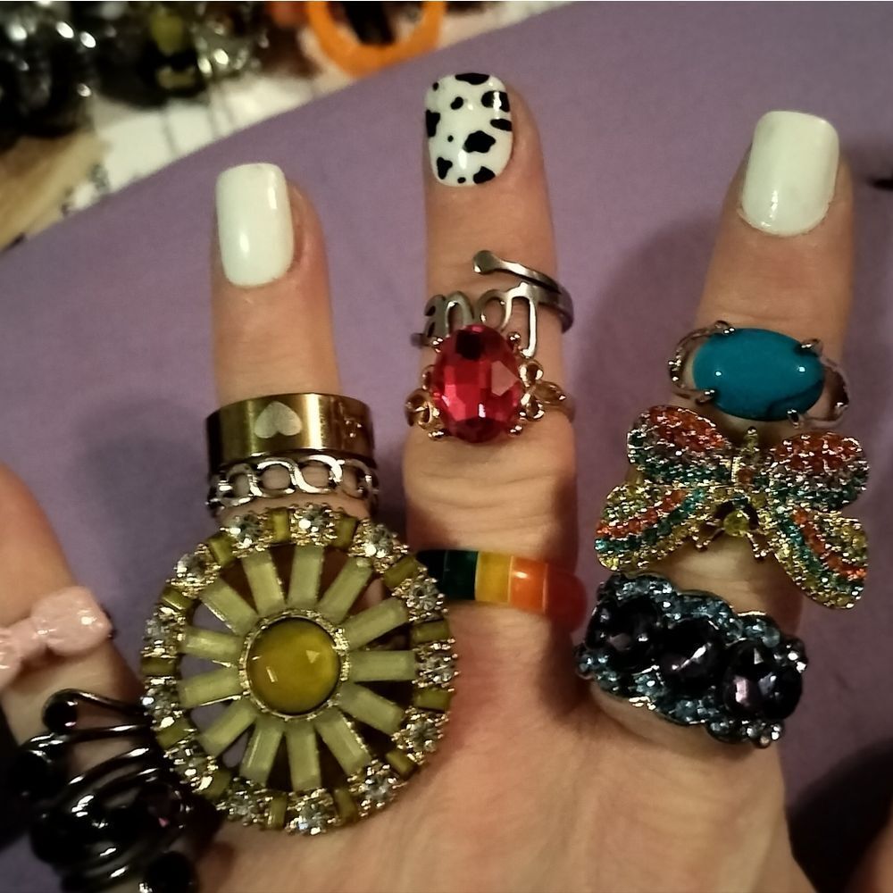 Lot Or Bundle Of 18 Different Unique Statement Ri… - image 4